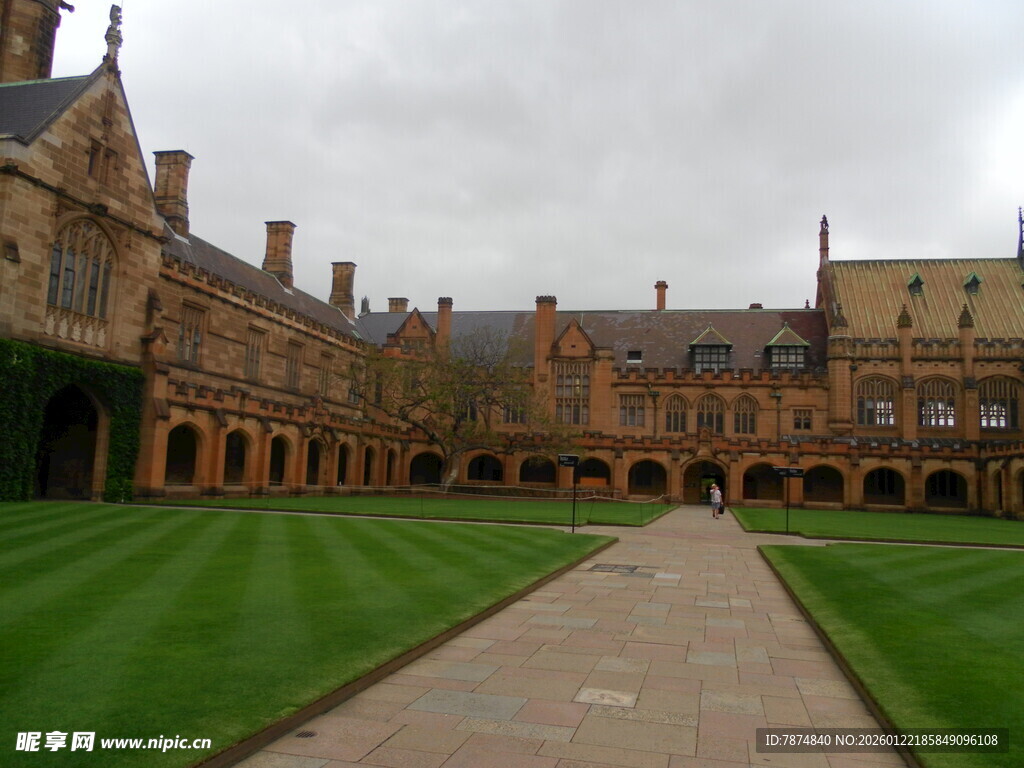 古老庭院的静谧风光