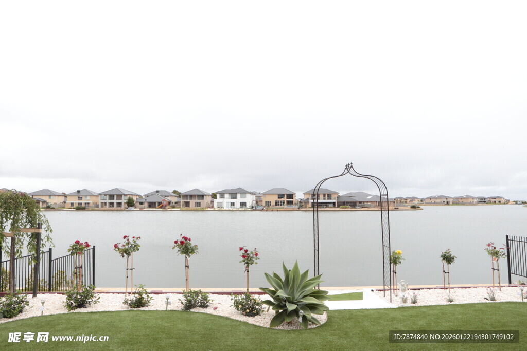 海滨绿植景观 宁静美好