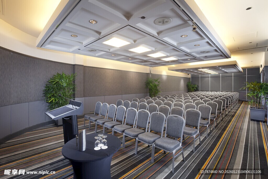 现代会议室内部场景布置