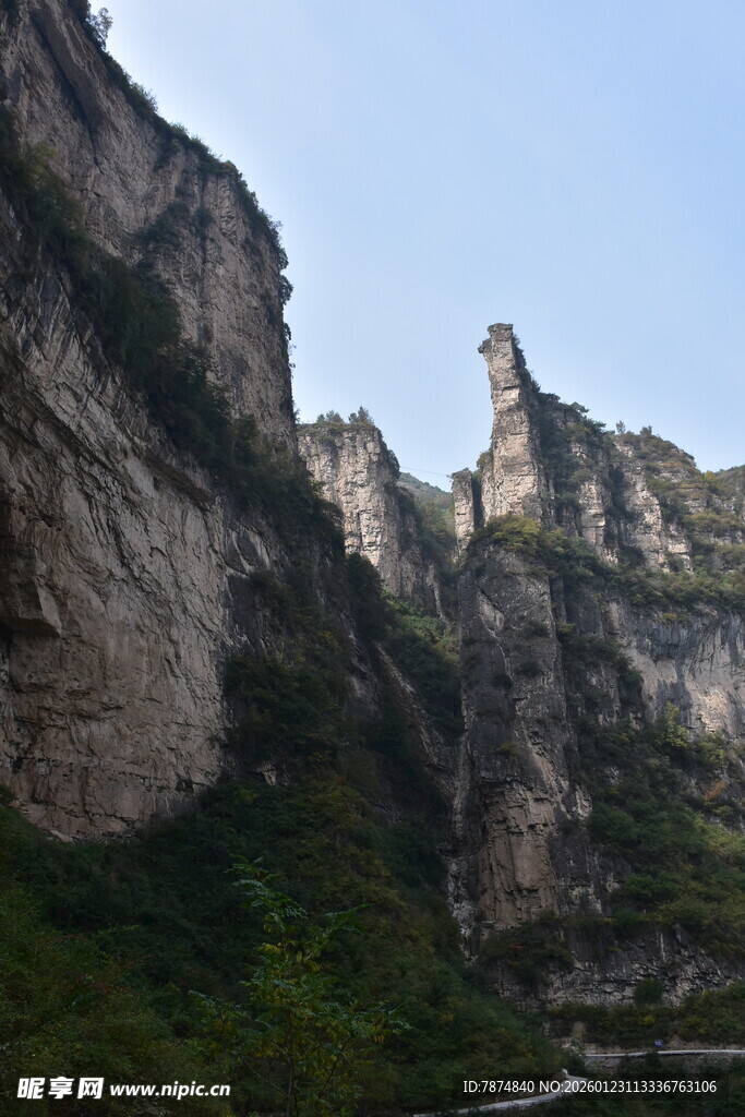 壮丽险峻的奇特山峰景观
