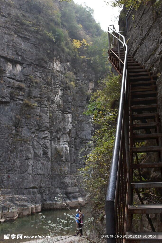 山间栈道 通往自然之境