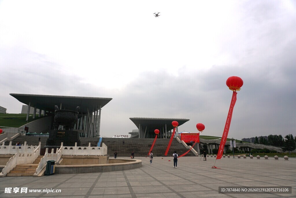 现代广场建筑景观