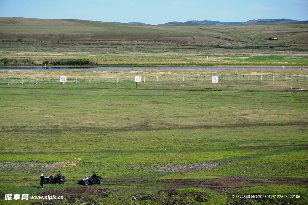 广袤草原上的宁静景象
