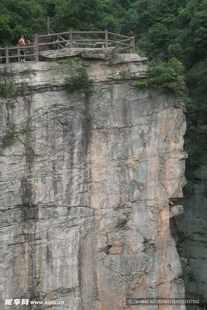 悬崖观景台风景