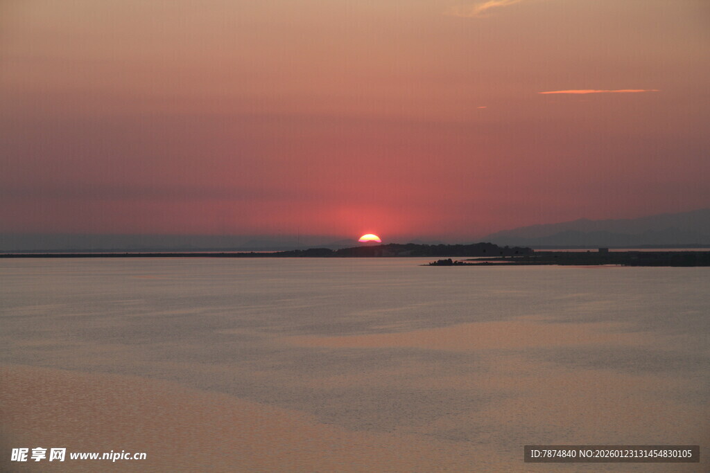 海上日落美景