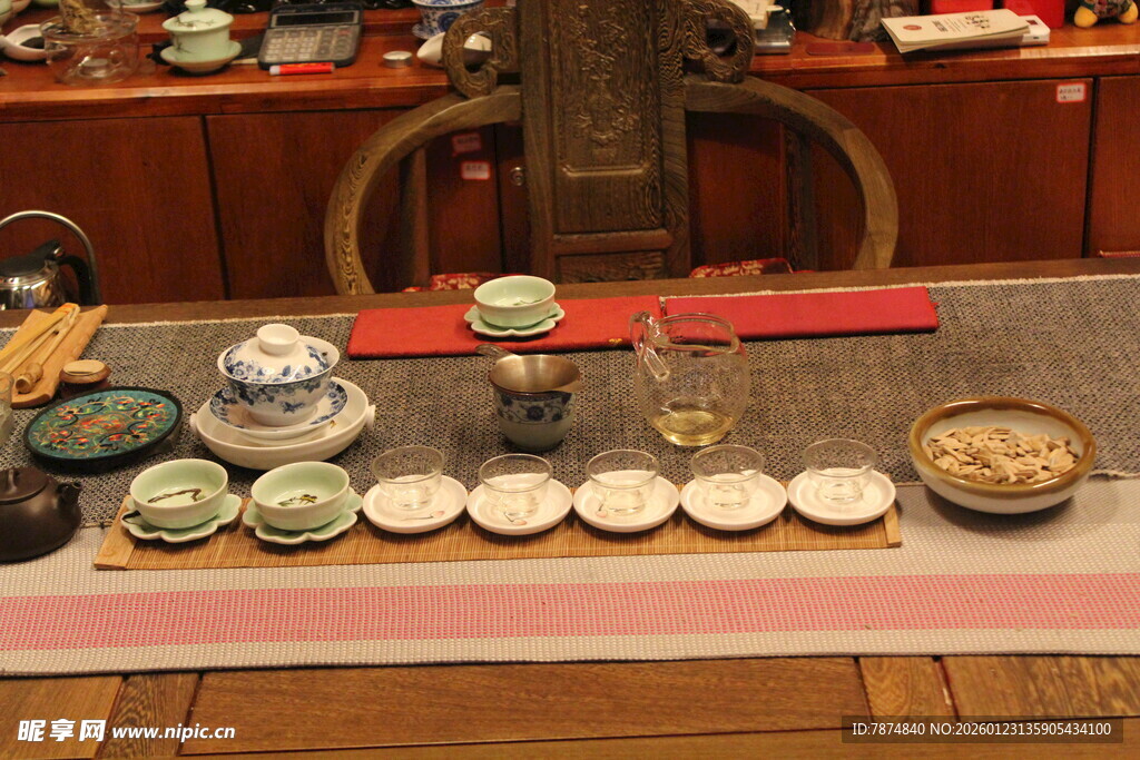 中式茶席 雅致茶具陈列