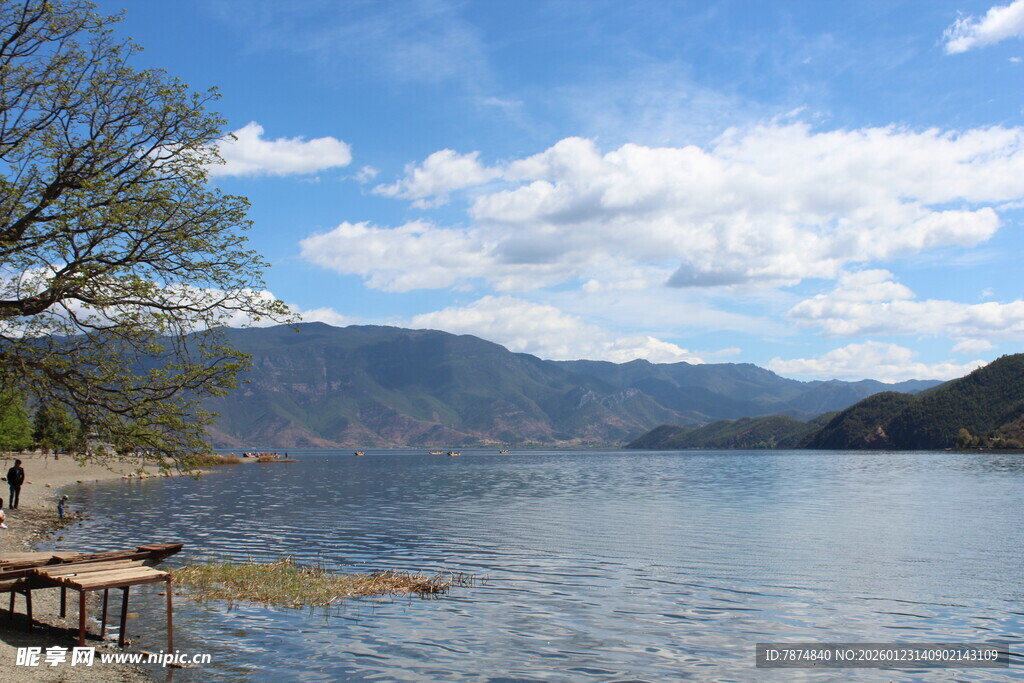 湖畔美景 宁静山水风光