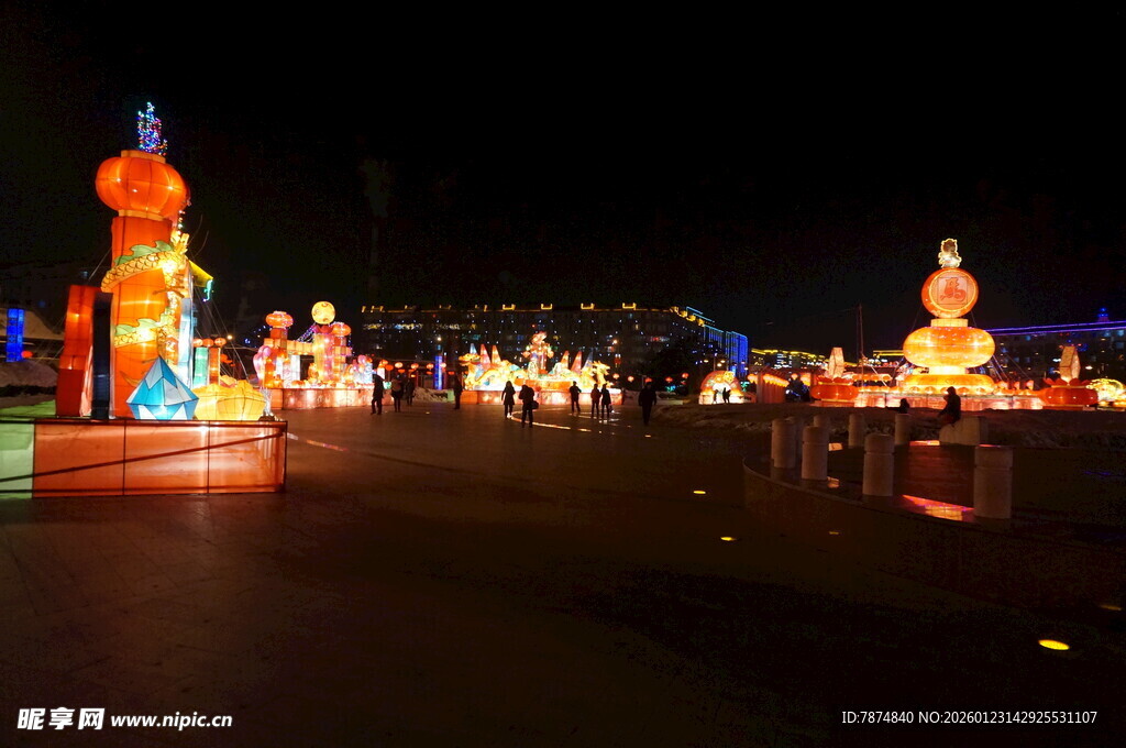 夜晚绚丽的彩灯景观