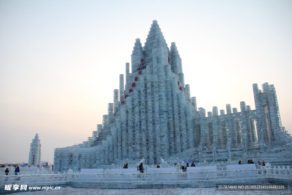 梦幻冰雪城堡景观