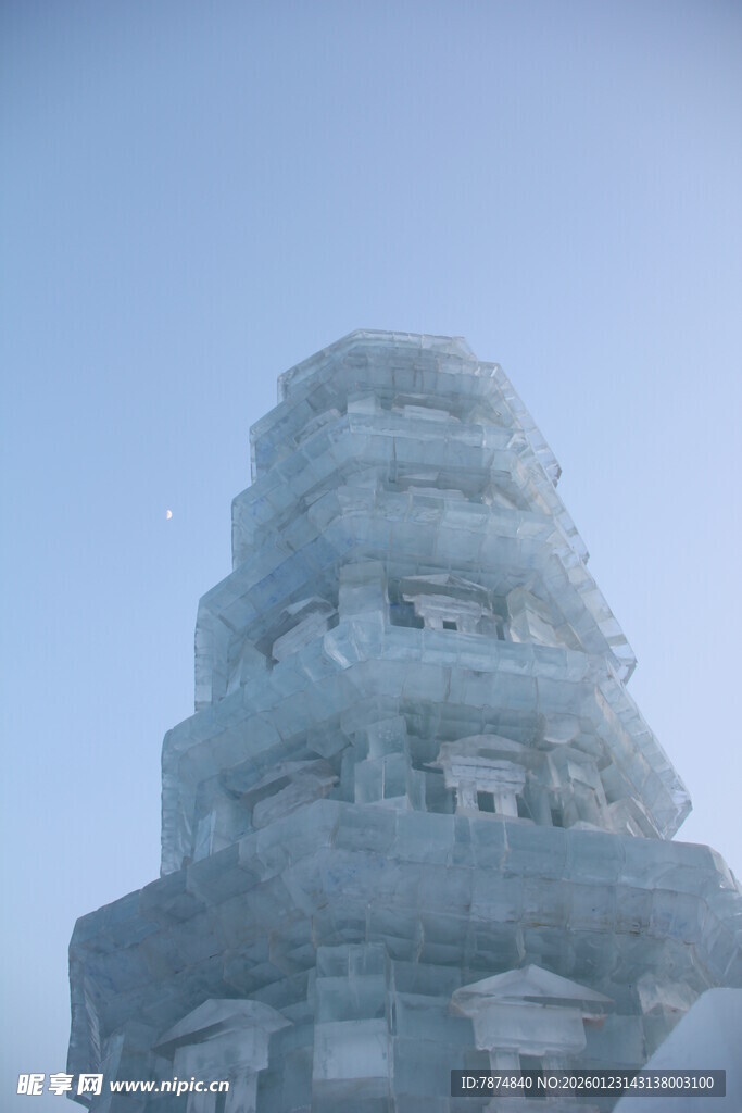 精美多层冰雪雕刻艺术品