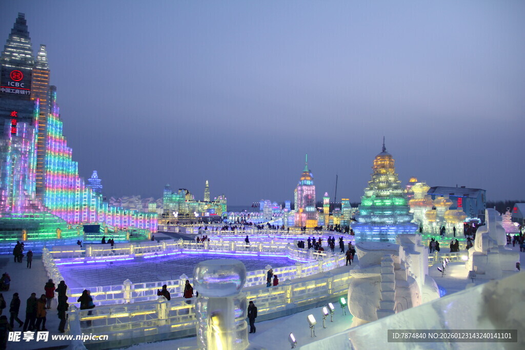 梦幻冰雪世界夜景