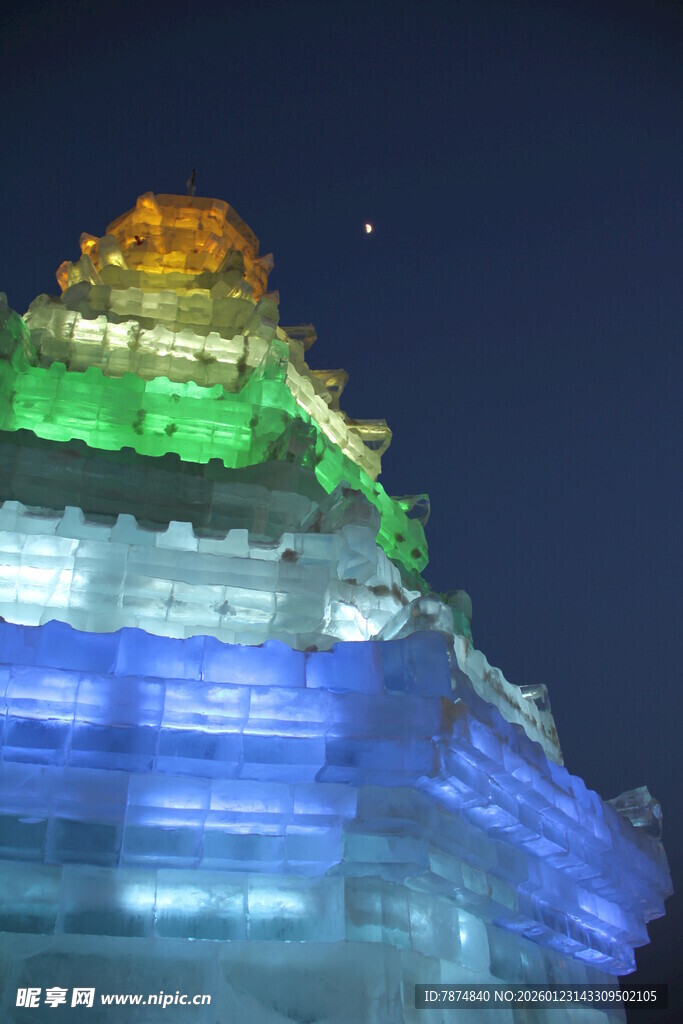 梦幻冰雕建筑夜景