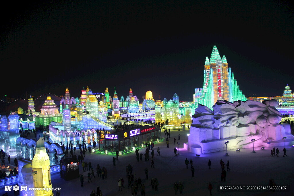 梦幻灯光城堡夜景