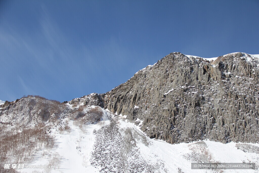 巍峨雪山壮丽景致 长白山