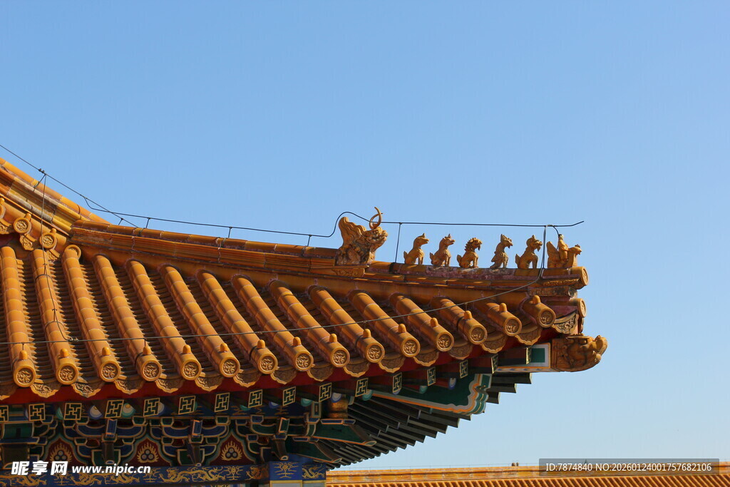 中式古建筑屋檐一角