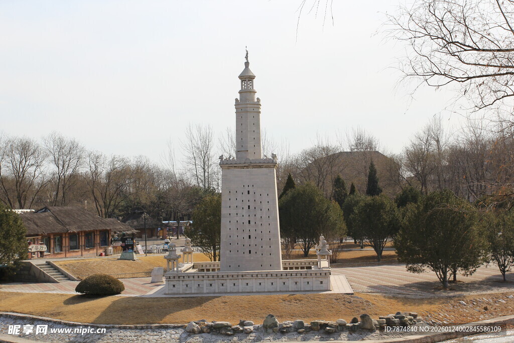 公园中的纪念碑