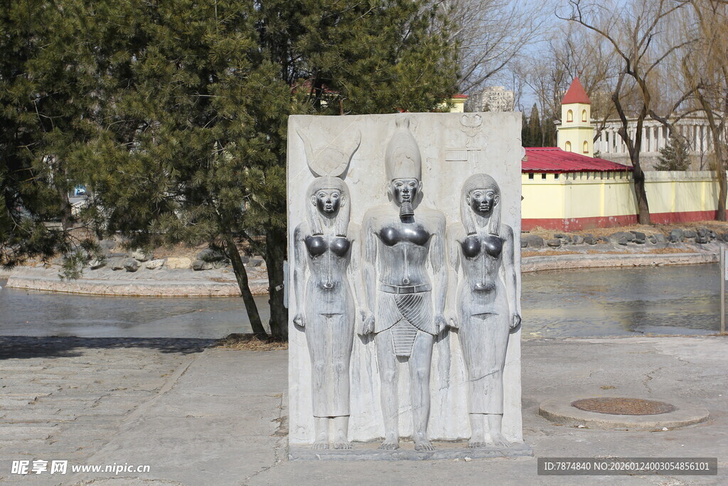 户外雕塑群