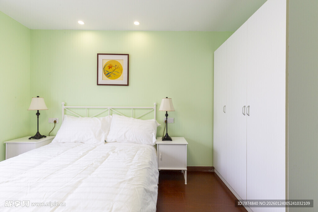 清新绿色调简约卧室空间
