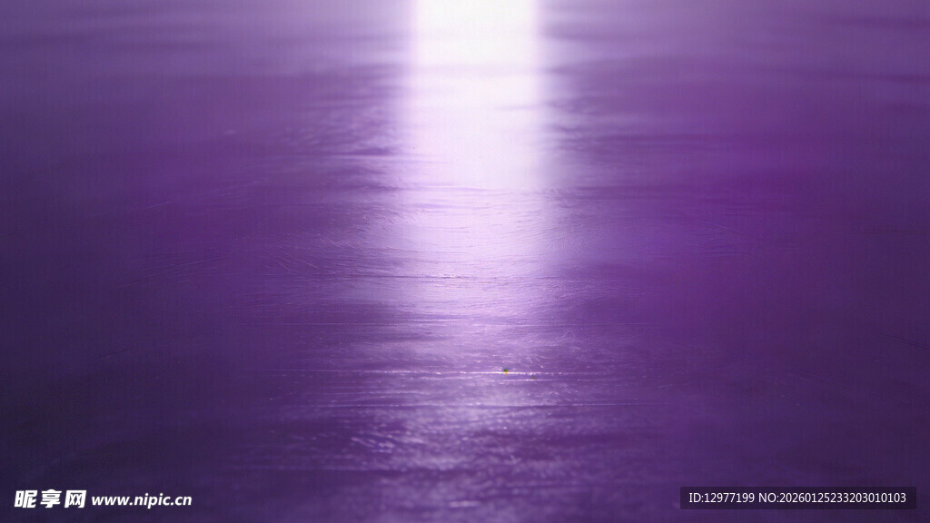 紫色光泽金属质感背景图