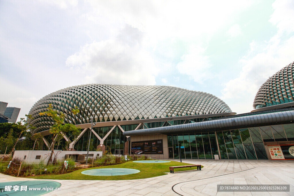 现代风格独特建筑外观