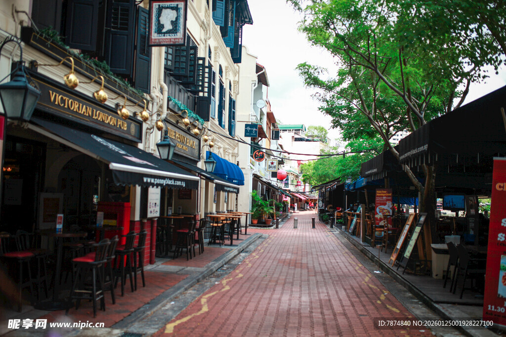 欧式风情街道 惬意漫步处