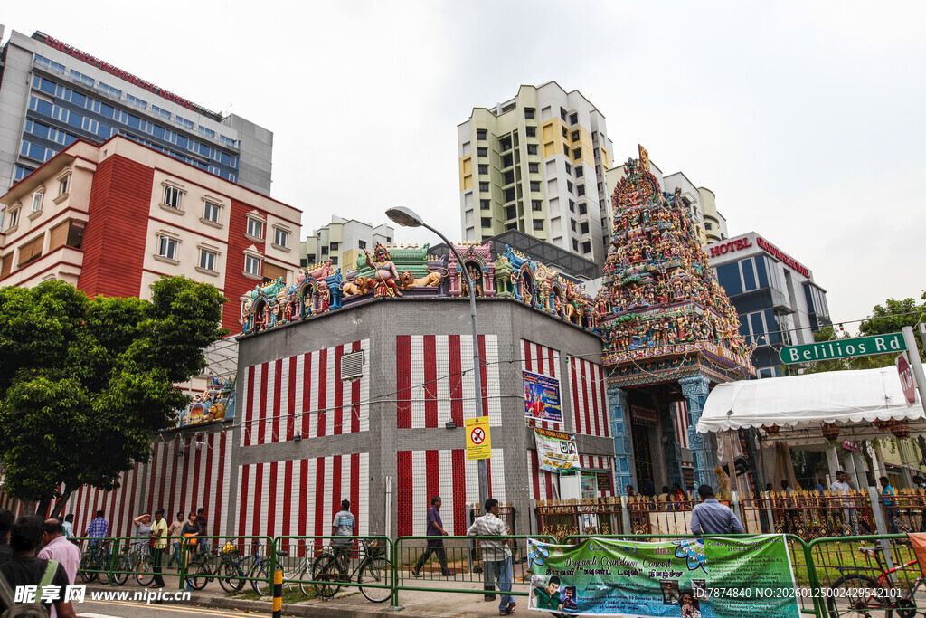 多彩建筑装点城市风景线