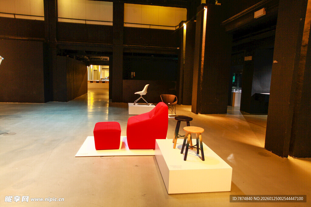 室内艺术展品展示场景