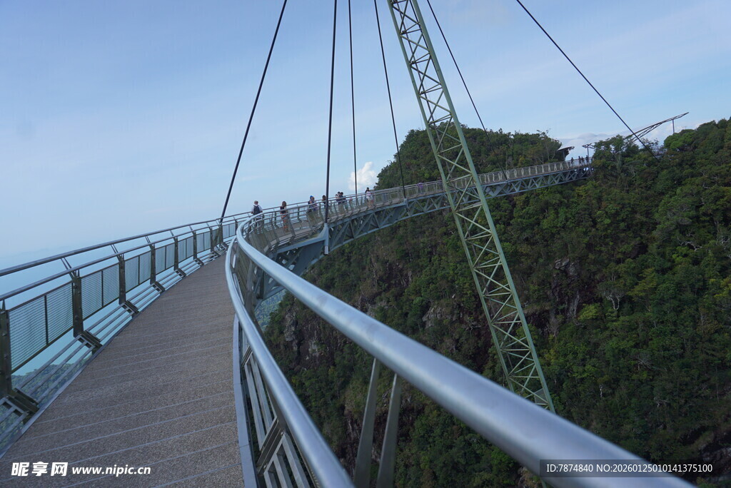 高空悬索桥步道景观