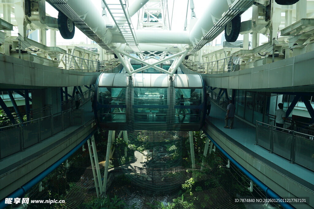 现代商场内部立体空间景观