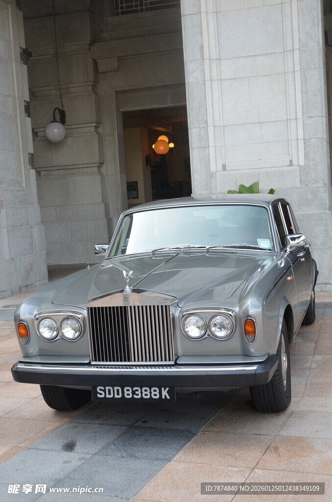 经典复古轿车外观展示