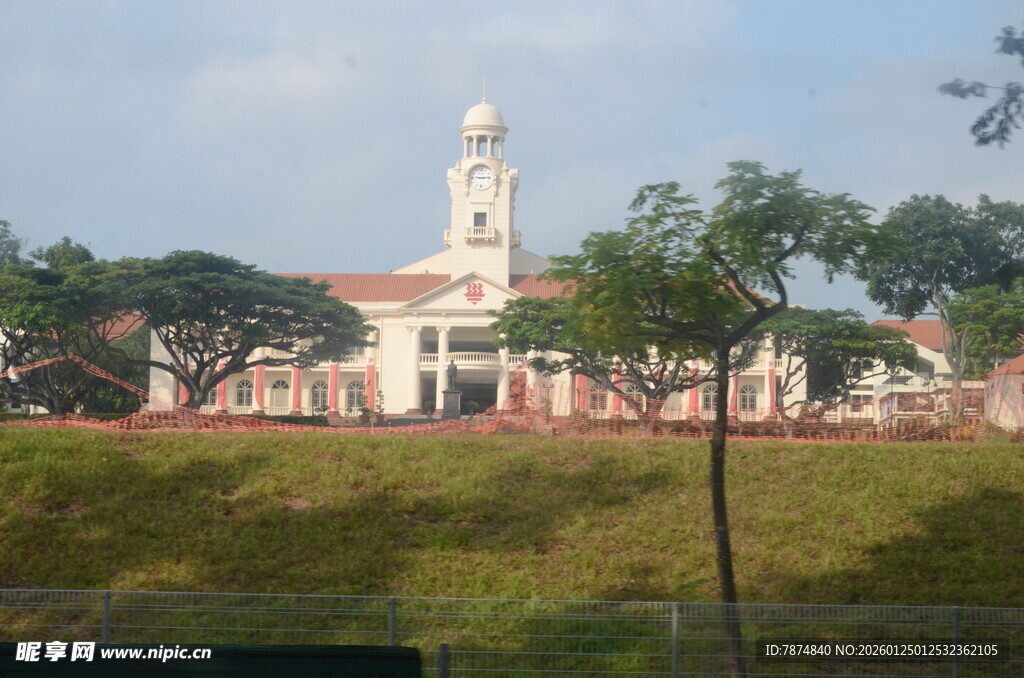 古典钟楼建筑风景