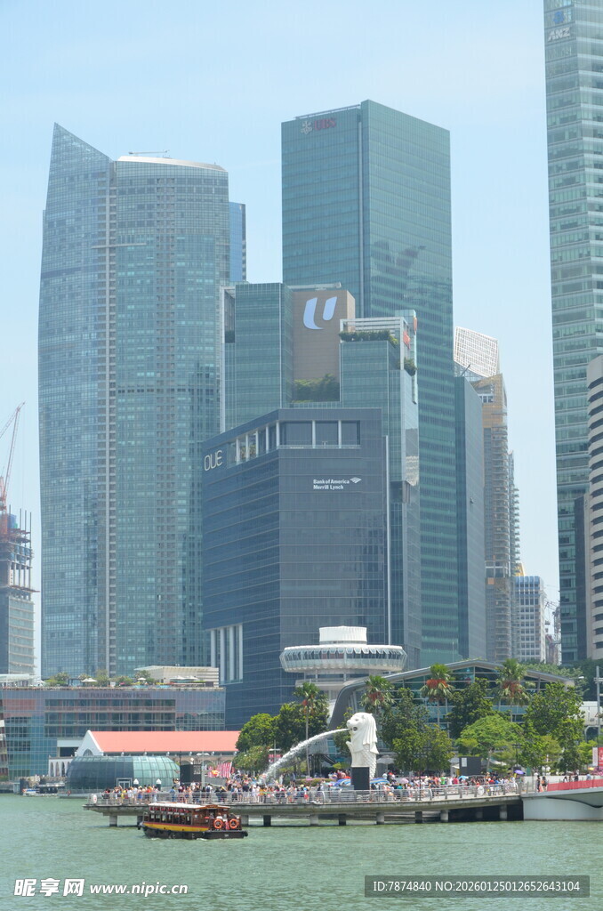 新加坡城市滨水高楼景观