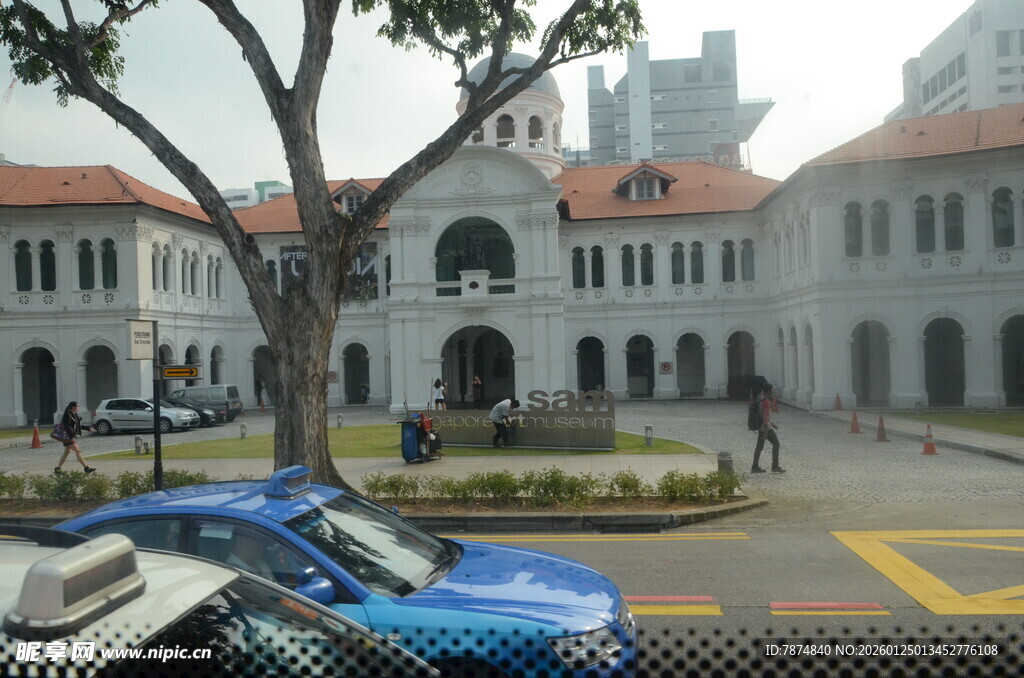 城市中典雅的历史建筑景观