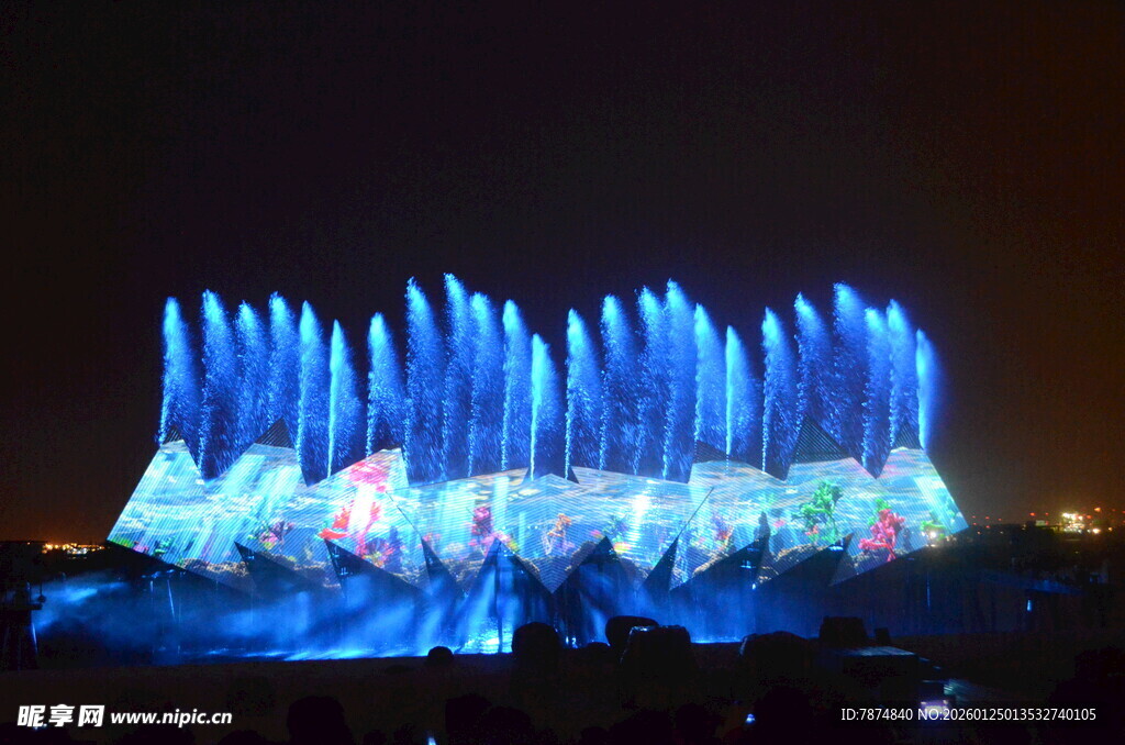 梦幻水幕灯光秀表演