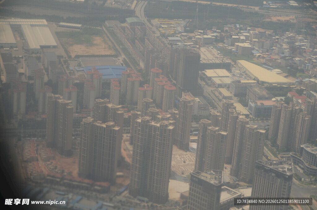 高空俯瞰繁华城市景观