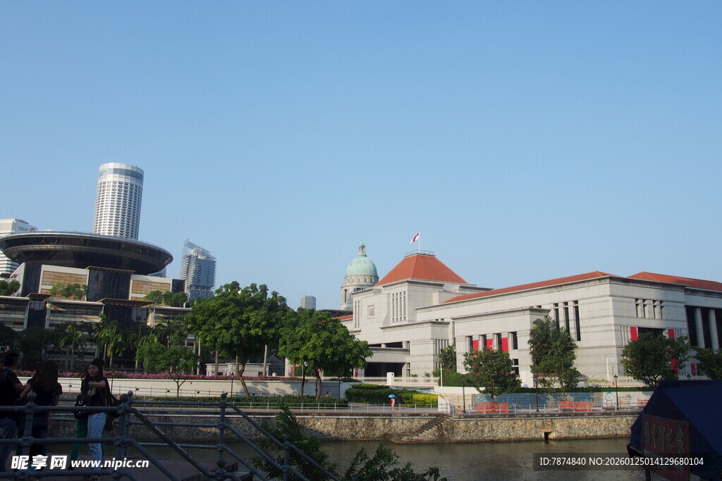 城市河畔建筑景观