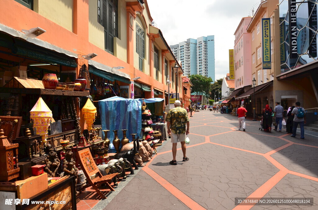 热闹的东南亚风格街道集市