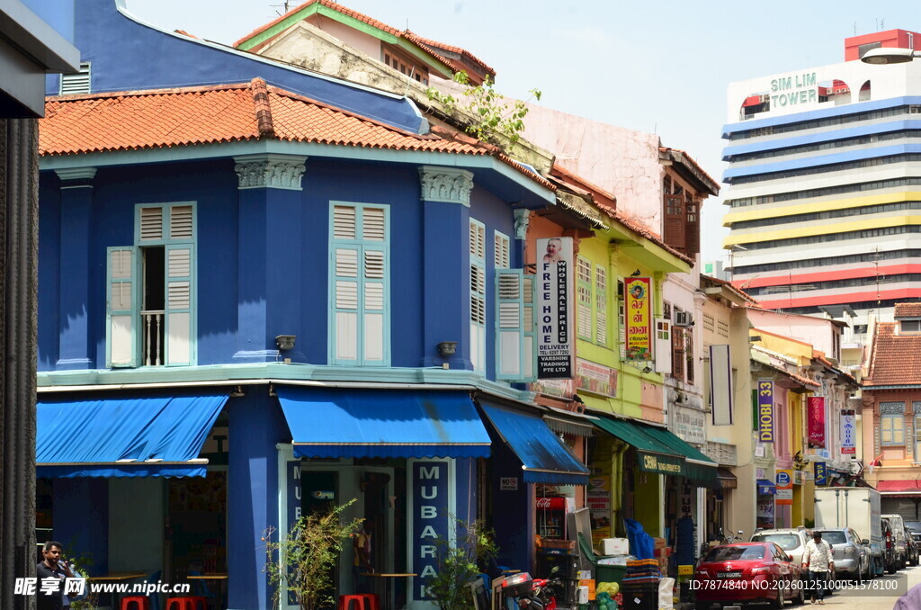 色彩斑斓的街边特色建筑