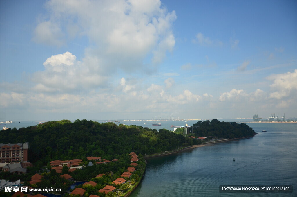 海滨风光 岛屿与蓝天碧水