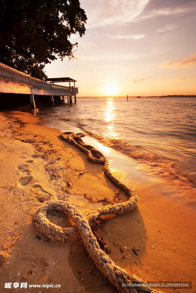 夕阳下的海滩绳索美景 新加坡