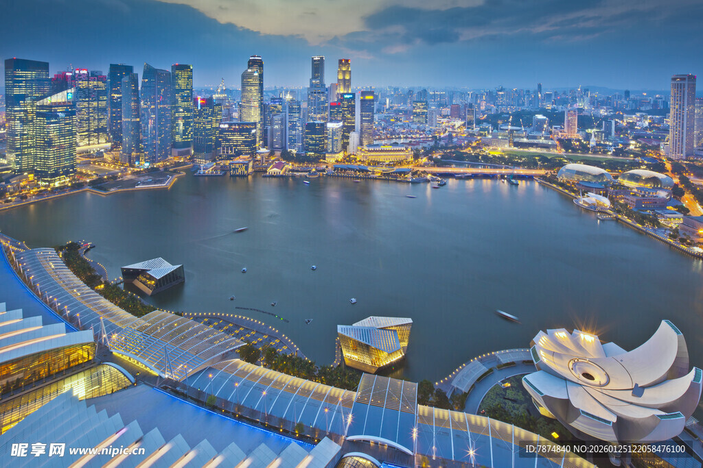 新加坡城市璀璨夜景俯瞰图