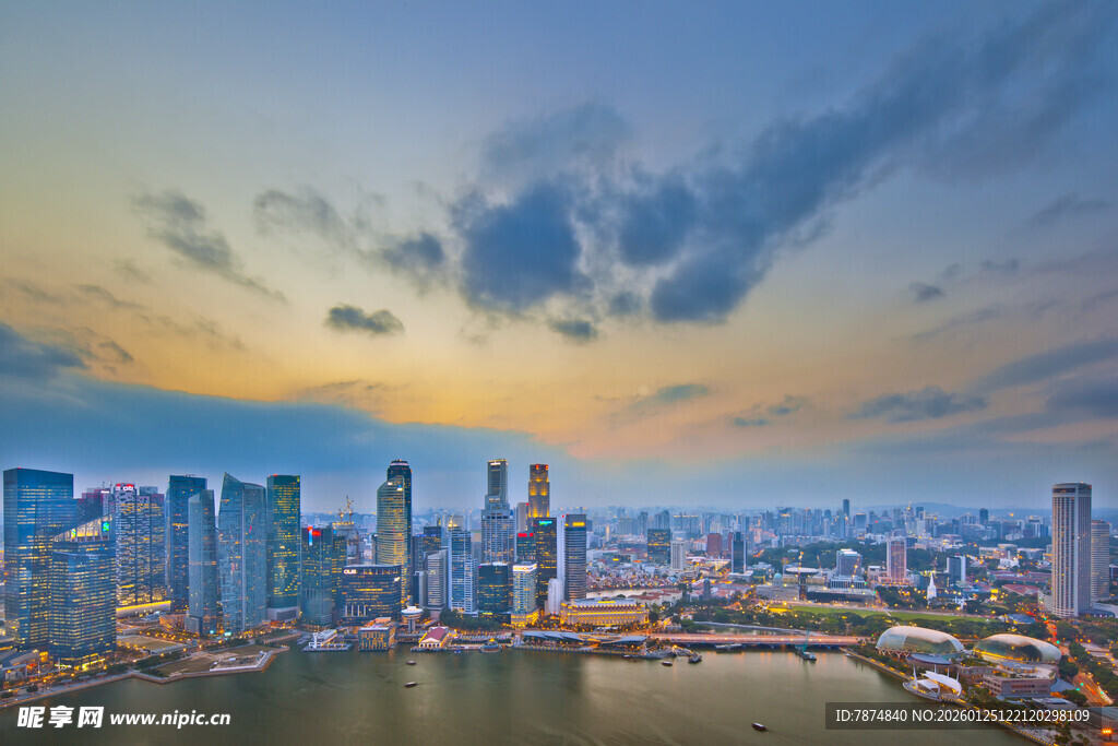 新加坡城市天际线黄昏美景