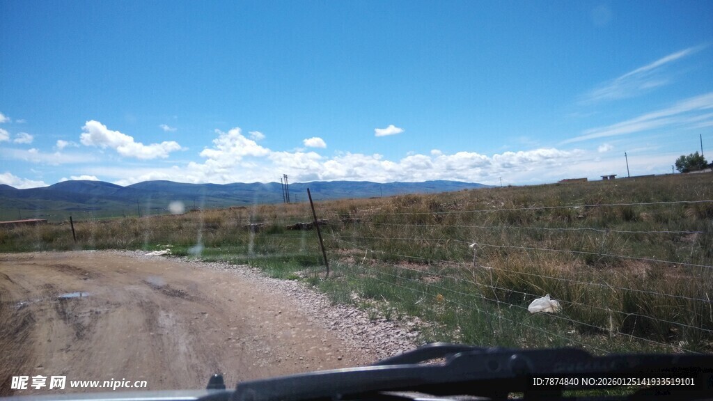 旷野土路风景