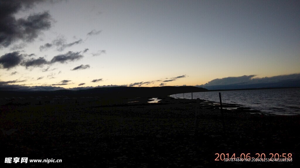 黄昏时分的海边风景