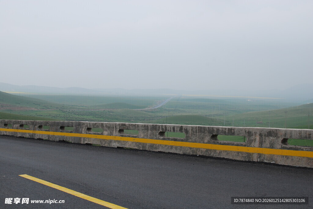 公路风景 远山近道