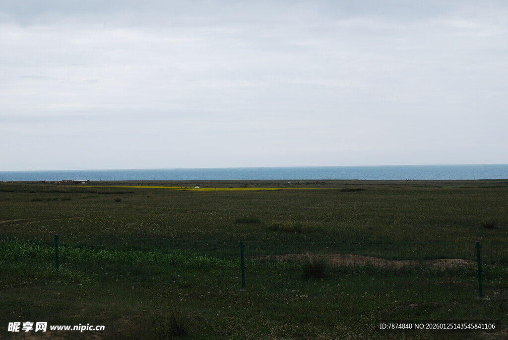 草原远景 天空阴沉