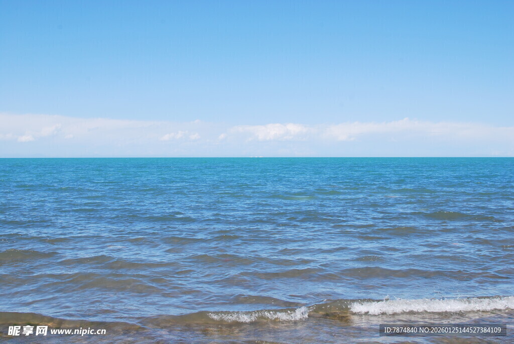 广阔海面 碧波荡漾