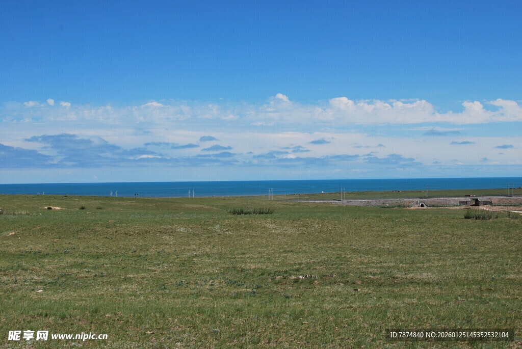 草原与海的辽阔景致