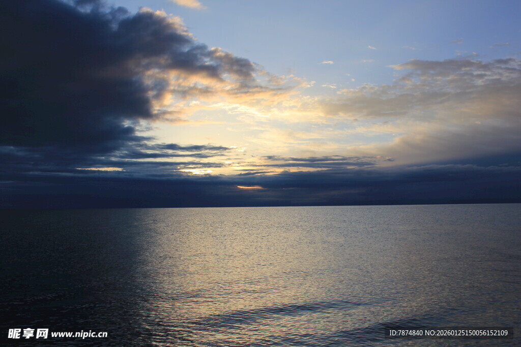 海上日落美景
