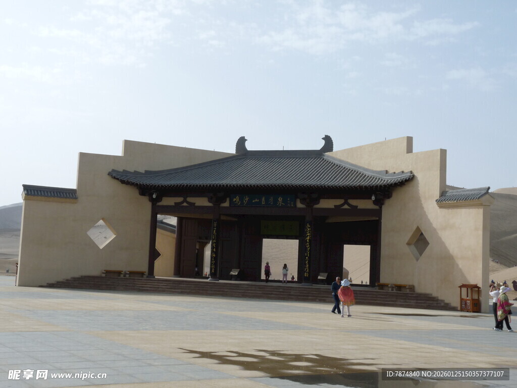 中式古建筑大门景观